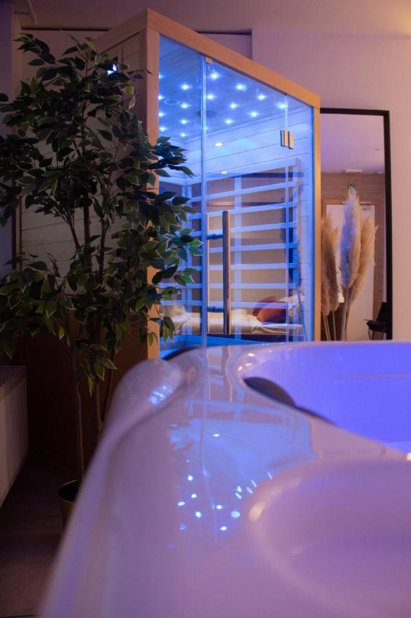 Hotel Spa Palawan Prive Avec Jacuzzi Et Sauna Liegi Esterno foto